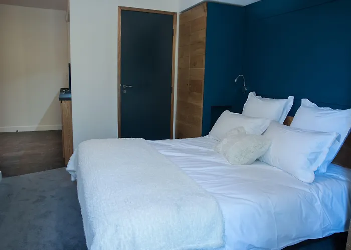 Aiguille Verte & Hotel